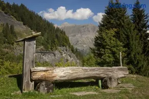 Reine des Aravis - chalet isolé - Image 3