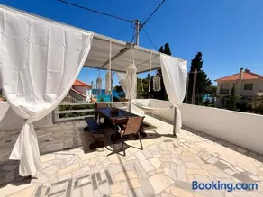 Anatoli deluxe house - Image 4