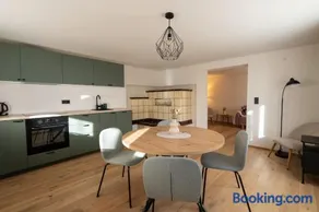 Stilvoll sanierte Altbau-Wohnung, Dornbirn Kehlegg - Image 2