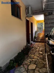 Klaudios rent house - Image 3