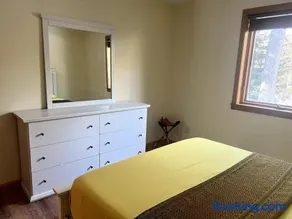 The Robert Frost Trail Lodge - Image 4