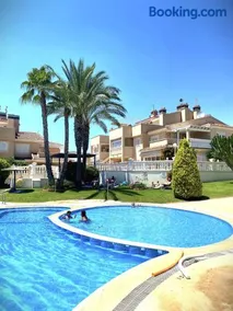 Casa Ana & Peter / Zeniamar - Image 1