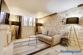 Pick A Flat's Apartment on l'Ile de la Cité - Quai de L'Horloge - Image 3