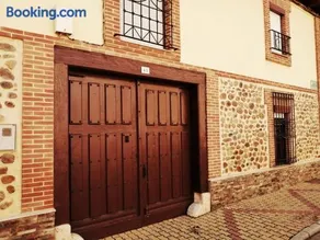El Capricho del Tejar - Image 2