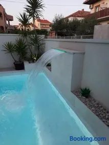 Apartments Benic with a heated pool - Image 1