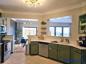 Family & Pet Haven Playroom Fast Wi-Fi - Image 2