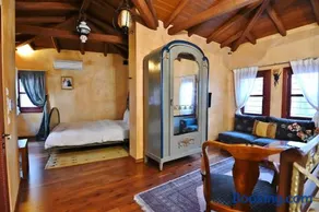The House by the River Luxury Villa - Image 3
