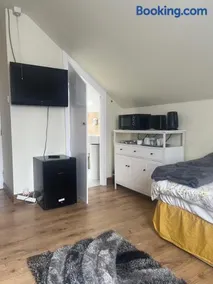 Spa Holiday Apartments - Image 5