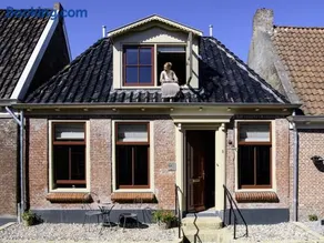 Walingsuites - Image 1