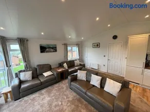 Conker's Lodge on Ashbury Resort, Okehampton Devon - Image 3