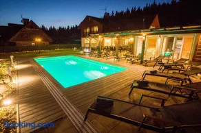 Chalet Schäfer s vyhřívaným bazénem se slanou vodou a saunou - Image 1