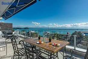 Oceanfront Apartment at Latitude 41 - Image 3