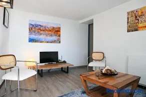 Au coeur du village - Image 3