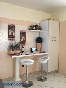 Gaia House - Image 1