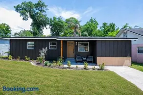 3BR Private Pool Oasis Mins to Historic St Aug - Image 5