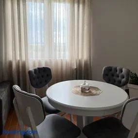 Surčin Apartment - Image 5