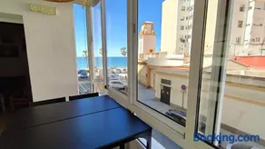 Cádiz Beach & Kids - free parking - sea views - Image 1