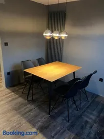 W-8 - Moderne Ferienwohnung mit viel Charme & spektakulärem Blick - Image 1