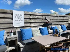 Glamping Safarilodge 'Grutte Fiif' met airco, extra keuken op veranda en privé achtertuin - Image 2