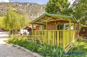 Chalet bois terrasse nature - Image 1