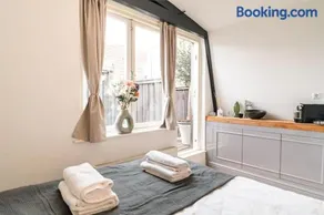Rooftop Retreat - Image 1