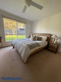 Lonny Coastal Escape - Image 2