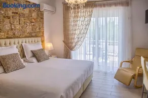 G&K Stone Suites - Image 4