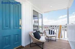 By the Bay - 100m to Beach - Image 3