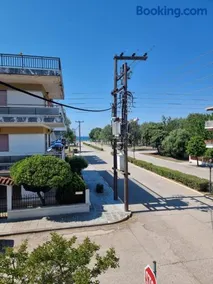 Entire Bedroom Apartment with big Balcony Perfect for Families Mishev - Image 2