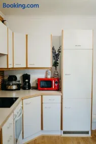 A cozy home away from home - Image 4