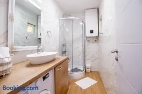 Apartments Euphoria Center - Image 2