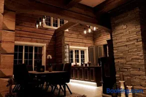 Luster Lodge - Image 3