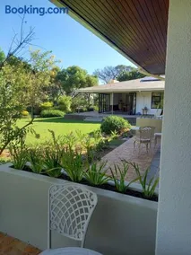 Somer House Guest Suites - Image 5