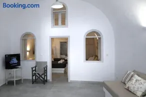Yposkafo Suites - Villa - Santorini - Image 3