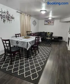 Queen bedroom - Image 3