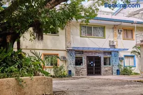Hidden Hill Hotel - Image 1