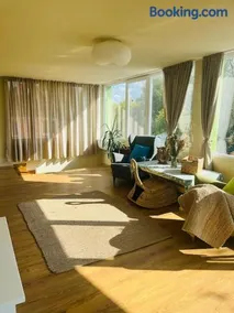 Casa Enjoy the Ride Aproape de autostradă și totuși în mijlocul naturii, loc deosebit de liniștit cu parcare privată gratuită - Image 3