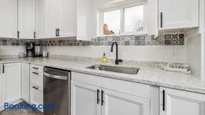 Lincoln Luxury - Image 2