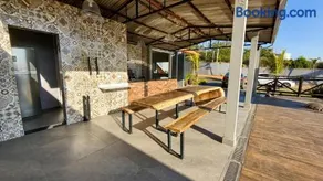 House with Heated Pool, Big Screen and Jacuzzi - Image 2