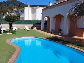 Villa mit Terrasse, Grill und Garten - Image 2