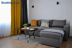 Modern City Center 2 Bedroom Apartment - Image 1