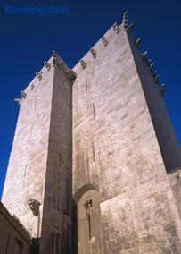 Sotto la torre Apartment - Image 1