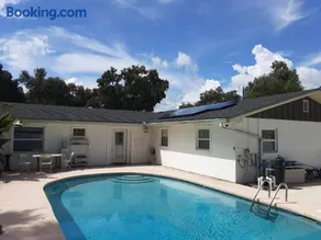 Spacious Pool Home In North Fl - Image 1