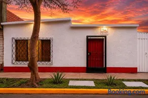 Modern 2BR • Walk to Castle Beach • Secure Parking - Image 1