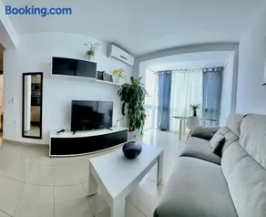 Apartamento en el centro de Nerja - Image 1
