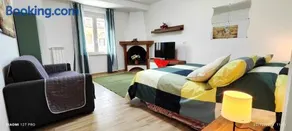 Joly's Home - Image 1