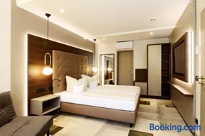 Hotel Goldene Rose - Image 1