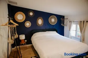 Le Castel, La chambre La Goutte d Or - Image 1