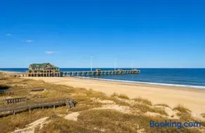 Pier House - Nags Head MP 17, Oceanfront, Indoor Pool, Hot Tub, Rooftop Deck, Pets OK - Image 2