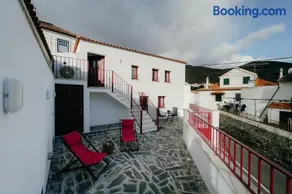 Uva Douro Houses - Casa Santana - Image 1